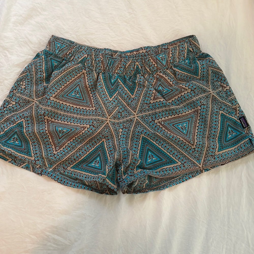 Patagonia baggies size medium Aztec pattern